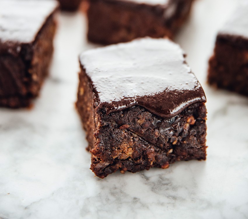 healthy brownies made of dates sweet potato caca 2023 03 28 01 24 40 utc